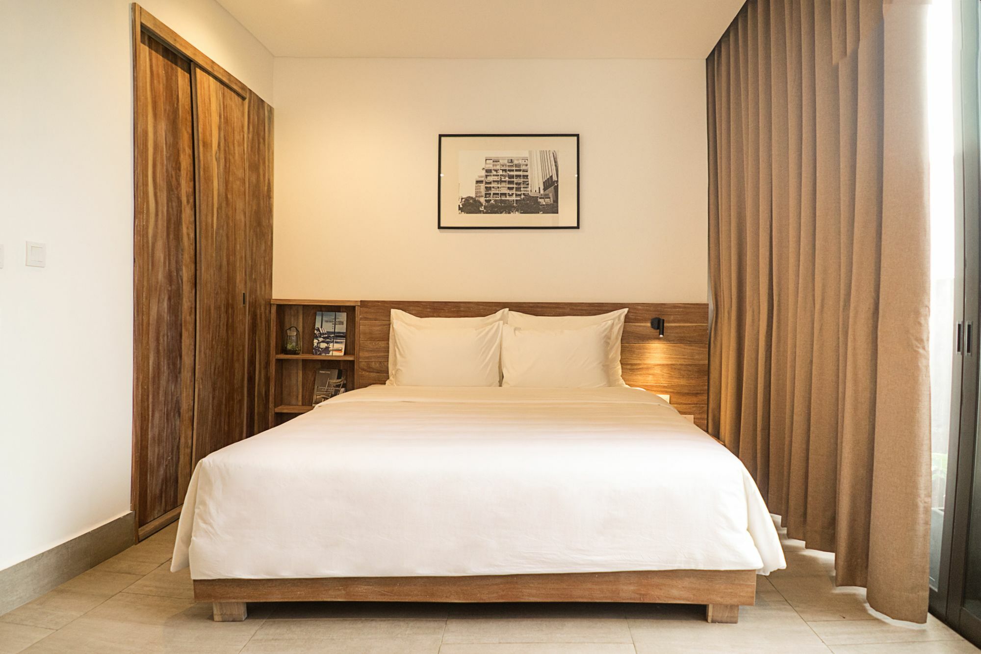 Triple E Hotel Fine Art Museum Ho-Chi-Minh-Stadt Exterior foto